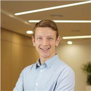 Engagierter Englisch-Nachhilfelehrer (C2) mit internationaler Erfahrung